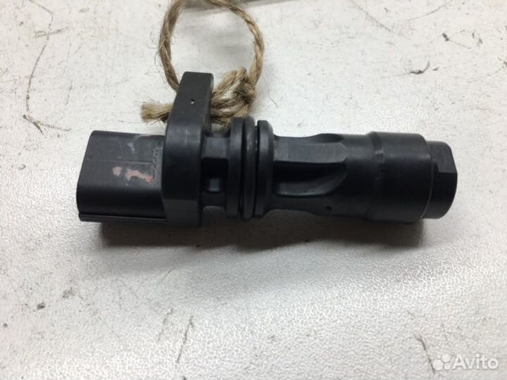 Датчик положения коленвала Honda Stream RN4 K20A