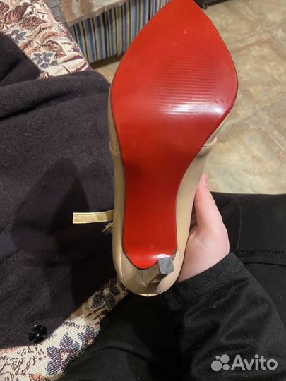 Туфли женские кремовые на каблуке