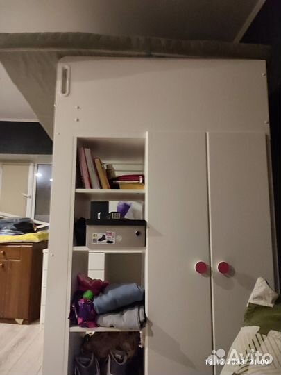 IKEA кровать чердак со столом и шкафом