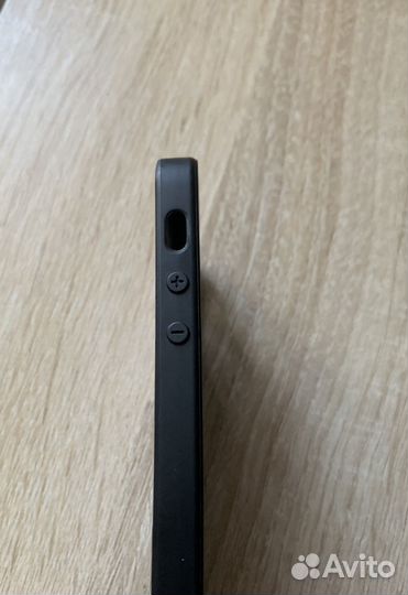 Чехол на iPhone 5s