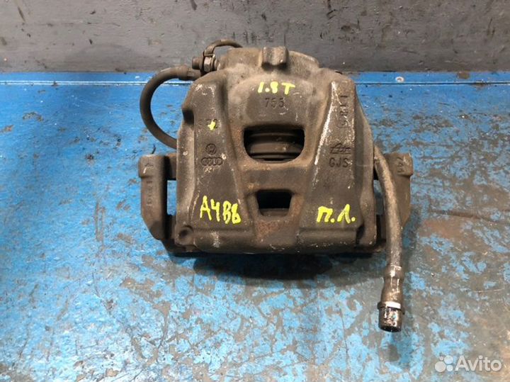 Суппорт передний левый Audi A4 B8