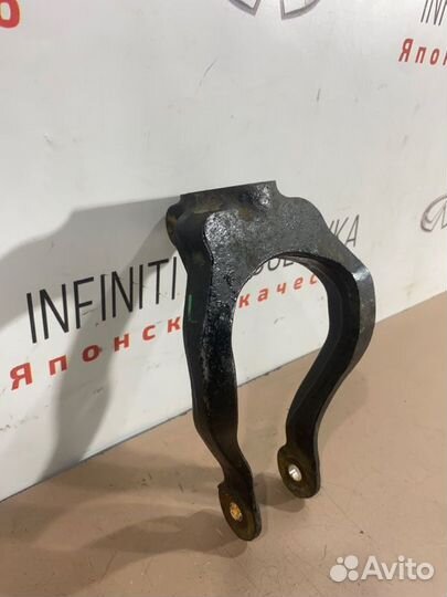 Кронштейн амортизатора передний Infiniti Qx50 Ex25
