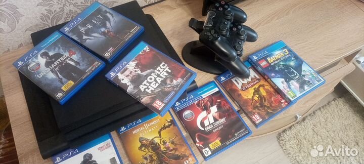 Игровая приставка ps4 pro с играми