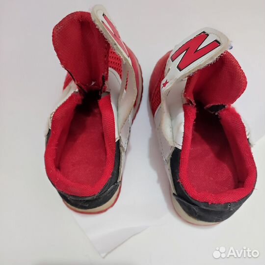 Кроссовки детские