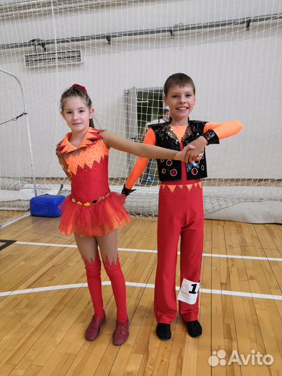 Костюмы для акробатического рок-н-ролла