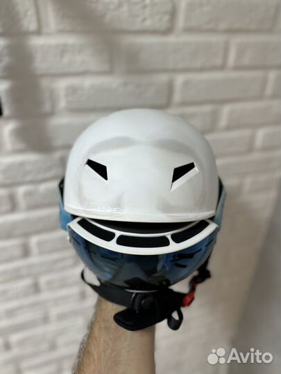 Горнолыжный шлем женский с очками