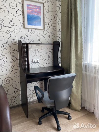 Компьютерный стол и кресло бу