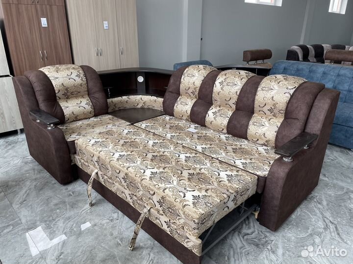 Диван угловой новый