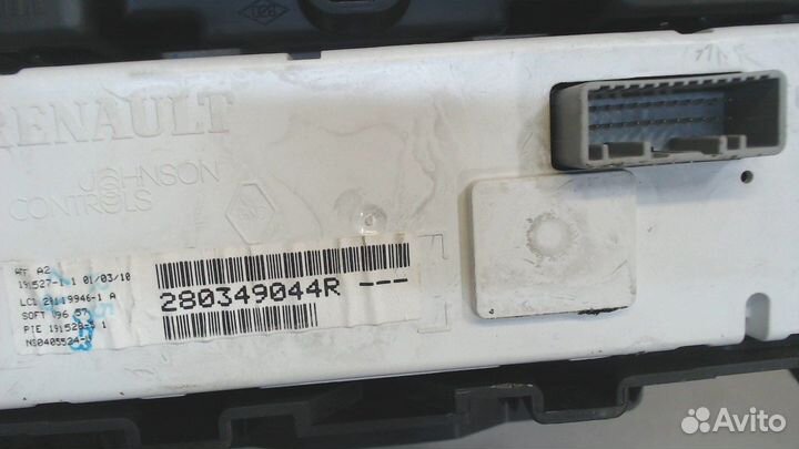 Дисплей компьютера Renault Megane 3 2009, 2010