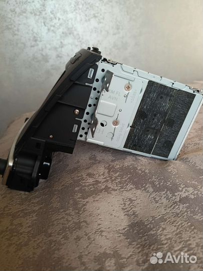 Штатное головное устройство KIA Sorento XM