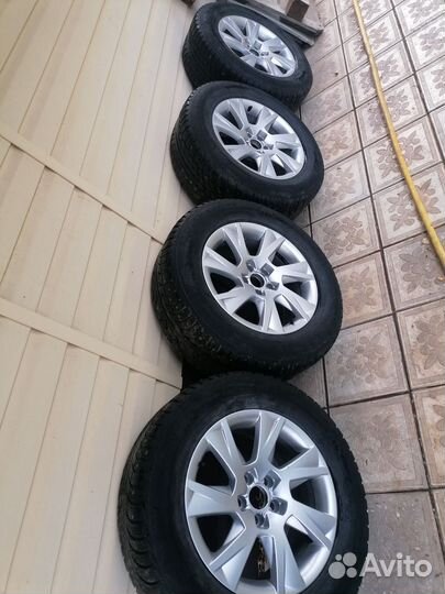 Колеса в сборе r17 зимние Audi