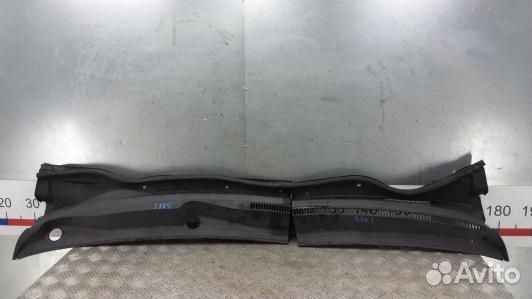 Накладка декоративная (жабо, дождевик) toyota coro