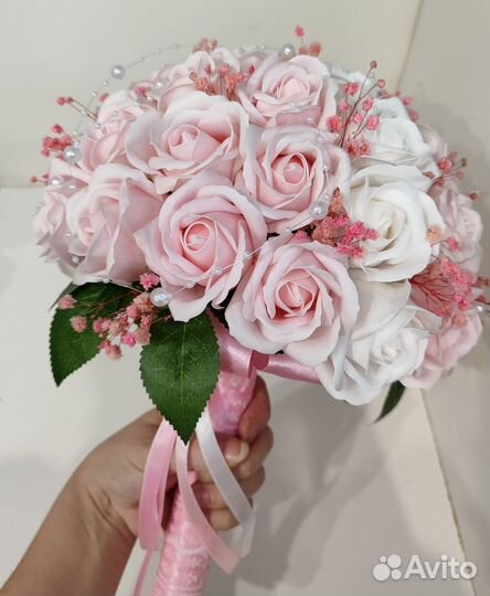 Свадебный букет из мыльных роз