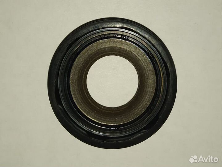 Сальник вентиляции картерных газов Мерседес