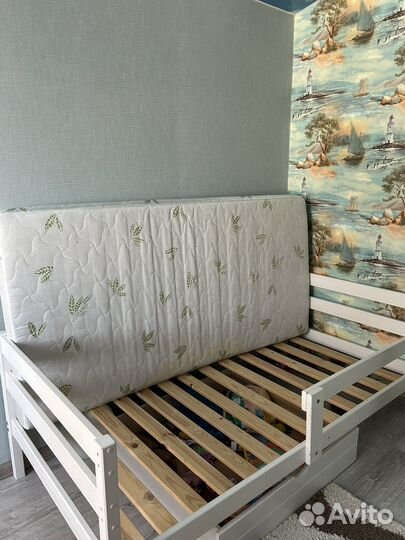 Детская кровать от 3 лет с матрасом бу