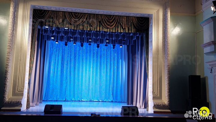 Комплект одежды сцены в дом культуры