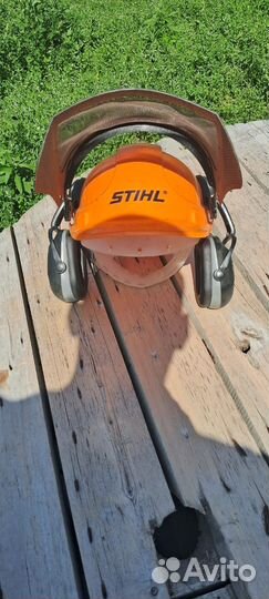 Защитный шлем