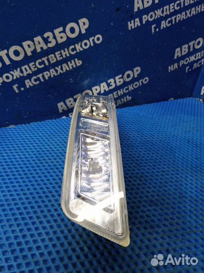 Фара противотуманная Nissan Almera Classic седан