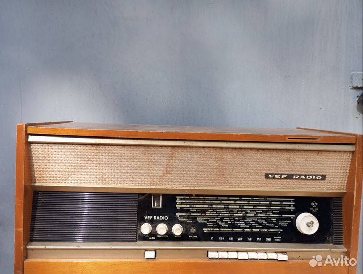Ламповая радиола VEF. СССР