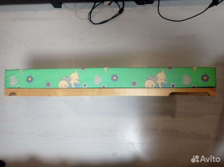 Пеленальная доска (на кроватку) или лежак питомцу