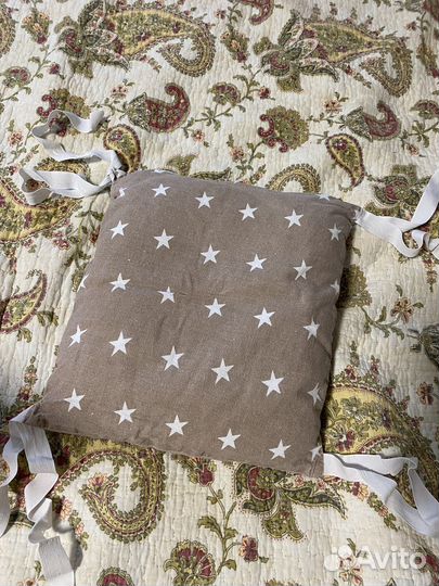 Бортики на кроватку, подушки