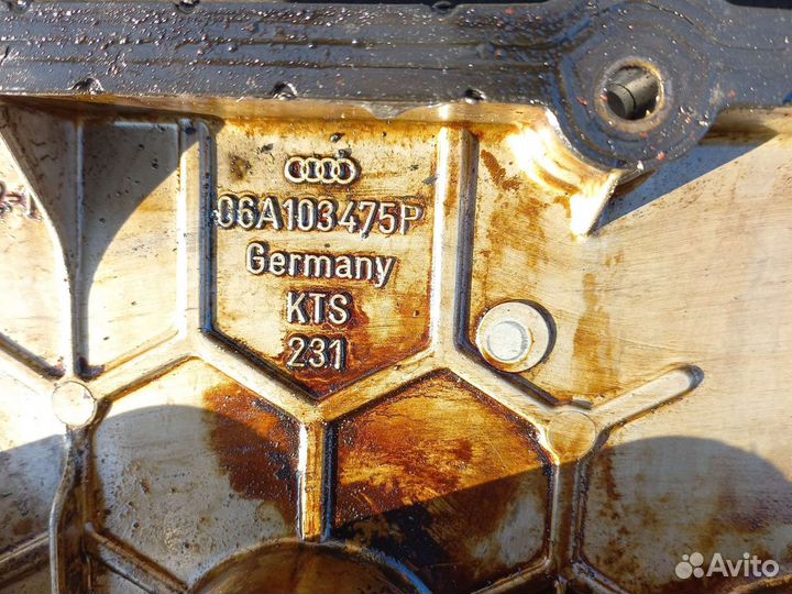 Audi/VW 1,8 20V AGN крышка 06а103475р клапанов