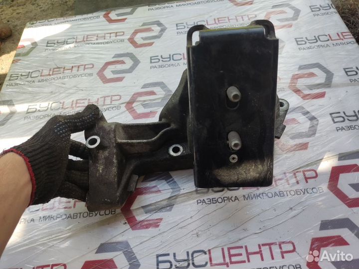 Подушка двигателя 2.3HDI 3.0mjet Ивеко Дейли Е4