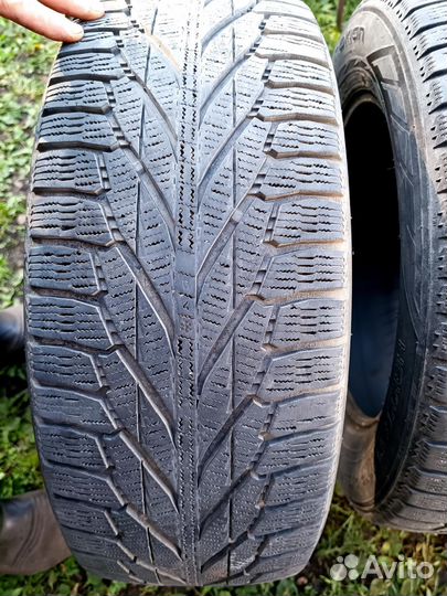 Nokian Tyres Hakkapeliitta R2 SUV 225/60 R17 103R