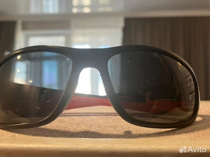 Спортивные очки polaroid P7404A