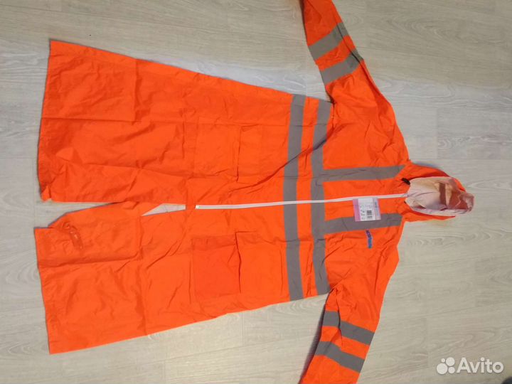 Плащ для защиты от воды