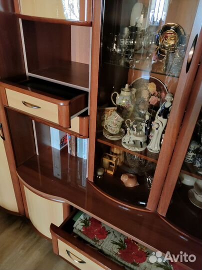Стенка горка в гостиную