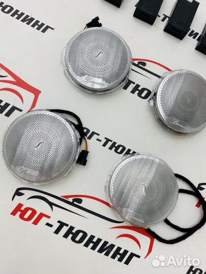 Накладки Burmester в двери с подсветкой