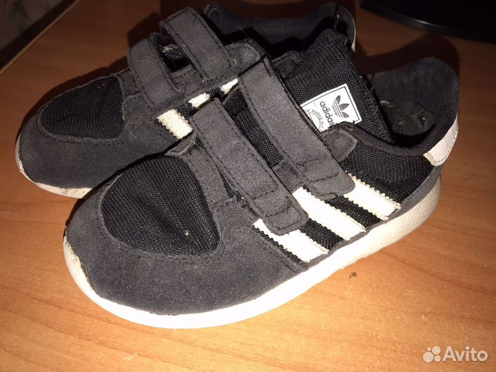 Кроссовки adidas