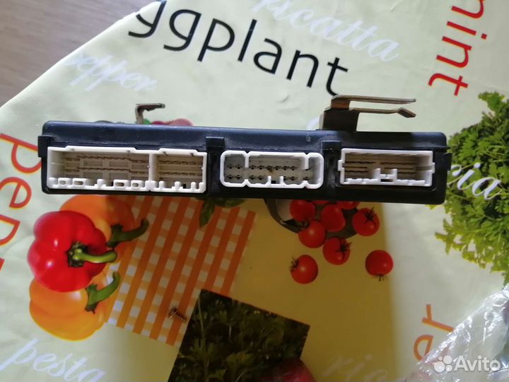 Блок CEM Volvo v40 s40