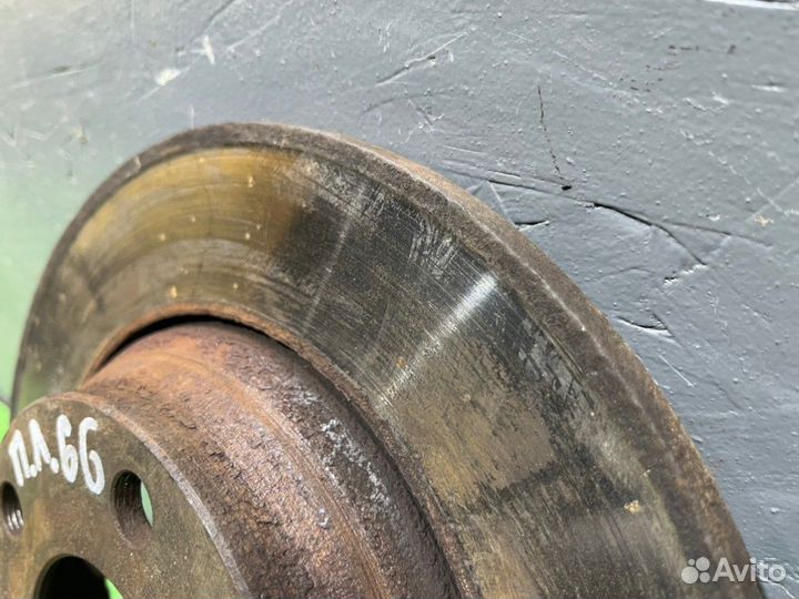 Диск тормозной Volkswagen Passat B5 1.8 ADR 1997