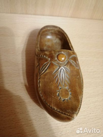 Коллекционный башмачок туфелька. Янтарь. СССР