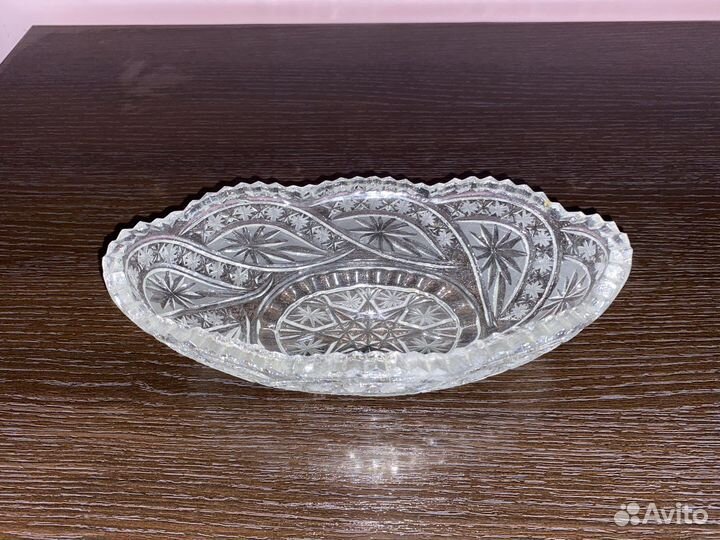 Хрустальная ваза