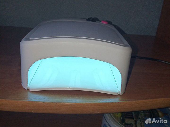 Лампа для ногтей
