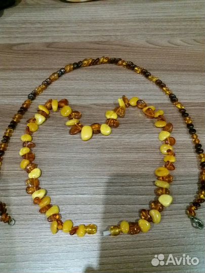 Янтарные бусы