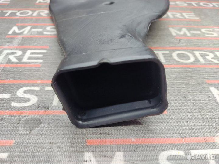 Воздуховод печки передний правый Mercedes-Benz