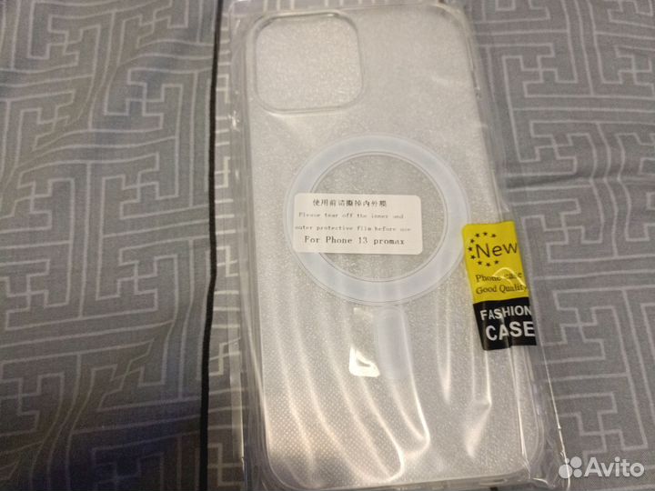 Чехол на iPhone 13 и чехол на iPhone 13 Pro