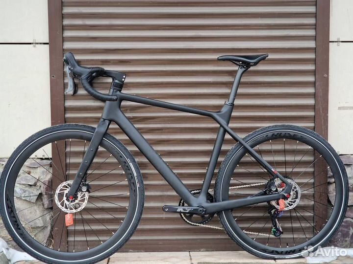 Twitter Gravel X Carbon Black Mat