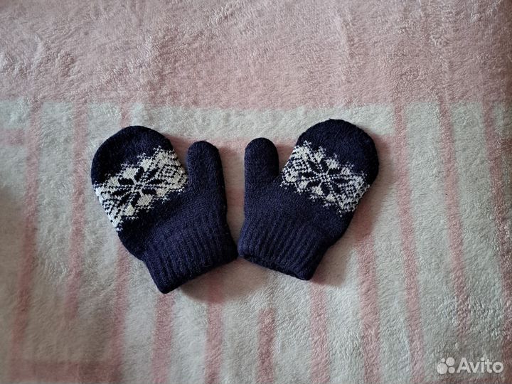 Детский комплект зимние варежки и шарфик