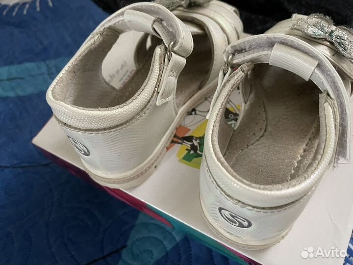 Босоножки для девочки