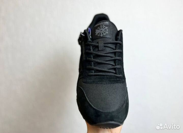 Кроссовки Reebok надежные