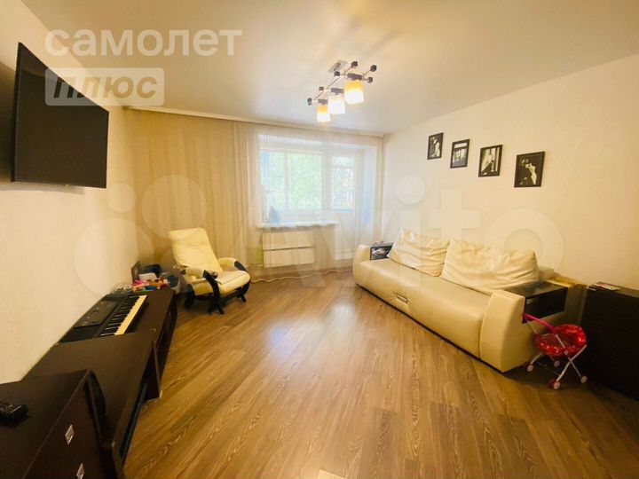 4-к. квартира, 80 м², 2/9 эт.