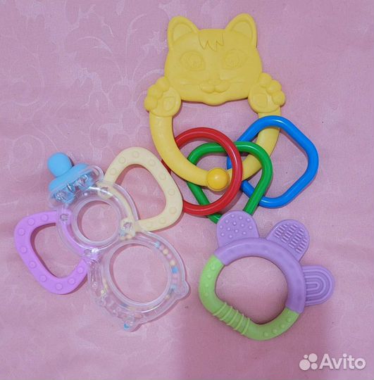 Игрушки- погремушки (прорезователи)