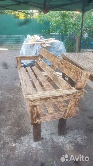 Диван из поддонов