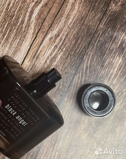 Black angel (Mark Buxton)