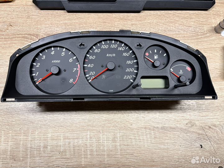 Панель приборов Nissan Almera N16
